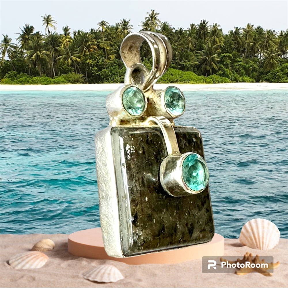 Beautiful square sterling silver pendant aqua marine stone dark speckled quartz